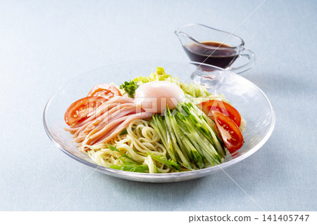 冷淋浴 冷淋浴 141405747