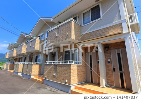 公寓、住宅、多單元住宅和住所的圖片 公寓、住宅、多單元住宅和住所的圖片 141407837