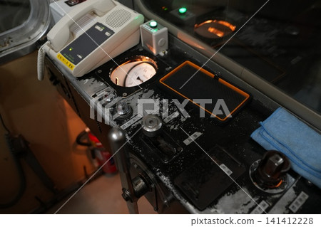 cockpit cockpit 141412228