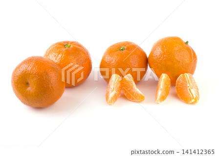 fresh mandarines isolated on white background. Oranges are arranged in rows. Placed on a white background. 141412365