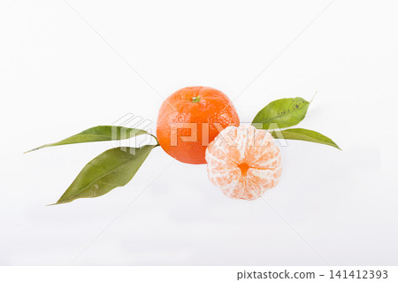 fresh mandarines isolated on white background. Oranges are arranged in rows. Placed on a white background. fresh mandarines isolated on white background. Oranges are arranged in rows. Placed on a white background. 141412393