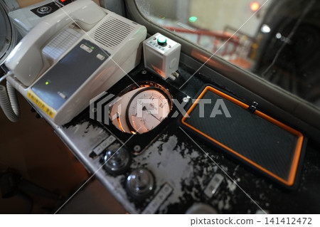 driving seat driving seat 141412472
