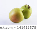 apples isolated on white background 141412578
