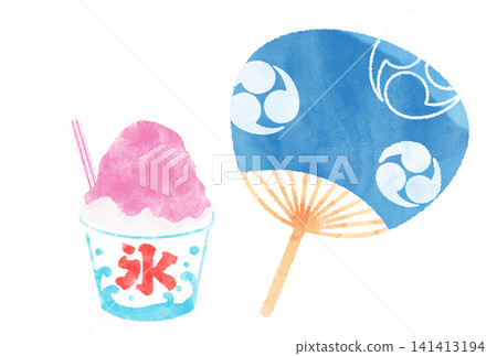 一幅水彩插畫，描繪了一把藍色的扇子和草莓刨冰。 141413194