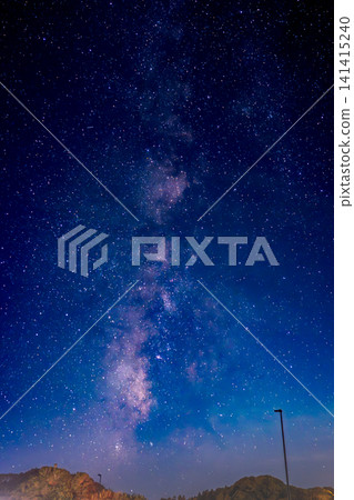 夏季的銀河和星空(千葉縣一宮町鶴崎海灘) 夏季的銀河和星空(千葉縣一宮町鶴崎海灘) 141415240