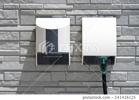 Outdoor charging outlets for EVs and PHEVs in residential buildings Outdoor charging outlets for EVs and PHEVs in residential buildings 141416125