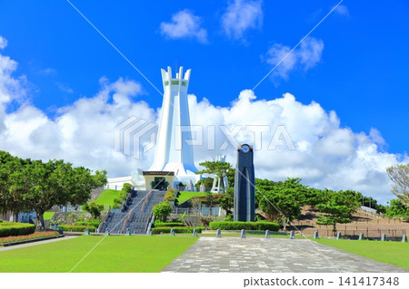 [Okinawa Prefecture] Okinawa Prefectural Peace Memorial Hall in Peace Memorial Park under a clear blue sky 141417348