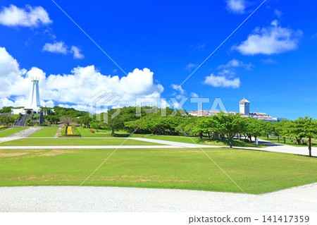 [Okinawa Prefecture] Okinawa Prefectural Peace Memorial Museum and Peace Memorial Hall (Peace Memorial Park) on a clear, sunny day. 141417359