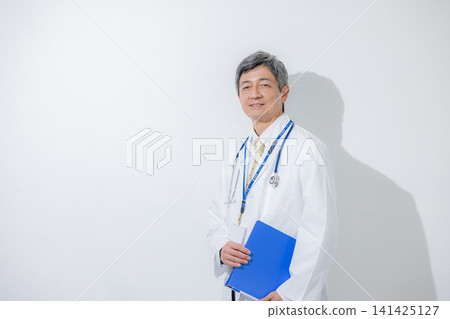一位醫生 141425127
