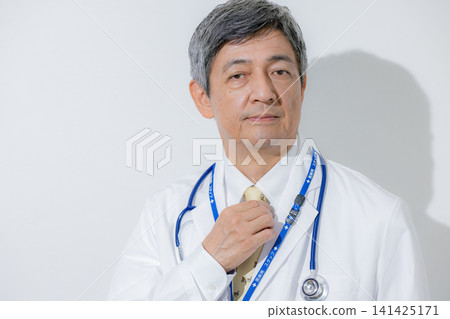 A doctor A doctor 141425171