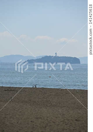 Enoshima Island from Chigasaki, Kanagawa Prefecture Enoshima Island from Chigasaki, Kanagawa Prefecture 141425618