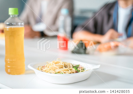 Convenience store food, pasta, lunch lined up on the table Convenience store food, pasta, lunch lined up on the table 141428035