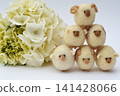 New Year's card design featuring cream-colored hydrangeas and felt sheep. 141428066