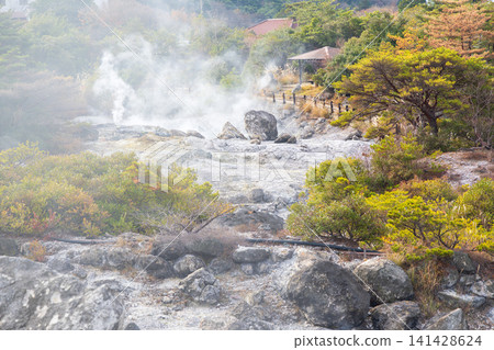 The smell of sulfur wafts through the air at Unzen Jigokudani, Oito Jigoku The smell of sulfur wafts through the air at Unzen Jigokudani, Oito Jigoku 141428624