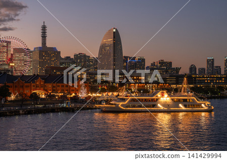 Night view of Yokohama Minato Mirai 141429994