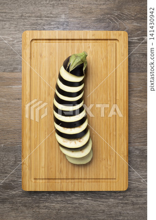 Sliced eggplant arranged creative spiral Sliced eggplant arranged creative spiral 141430942