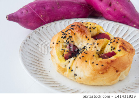 Delicious-looking sweet potato bread Delicious-looking sweet potato bread 141431929