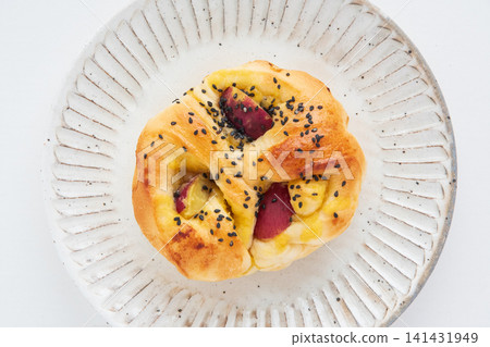 Delicious-looking sweet potato bread Delicious-looking sweet potato bread 141431949