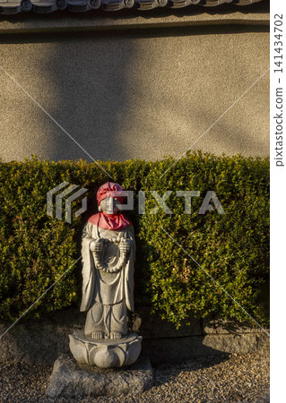 Jizo Bodhisattva, who saves people from the Asura realm through chanting. 141434702