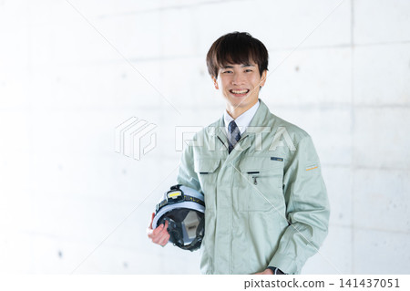 支持工作場所的年輕人 支持工作場所的年輕人 141437051