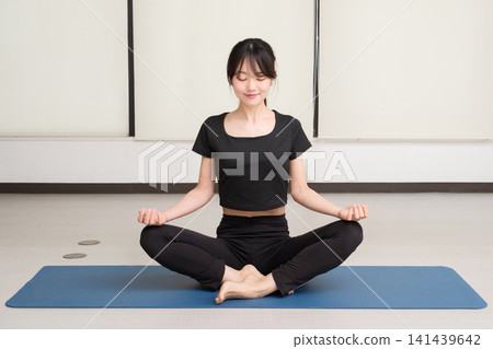 美麗的日本女性 美麗的日本女性 141439642