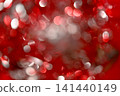 以紅色為底，帶有白色散景效果的聖誕節背景。 141440149