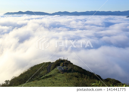 Sea of clouds at Tomamu, Shimukappu, Hokkaido Sea of clouds at Tomamu, Shimukappu, Hokkaido 141441775