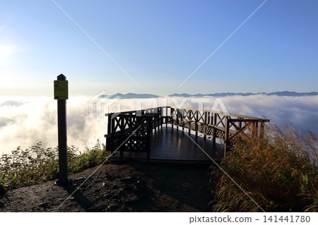 Sea of clouds at Tomamu, Shimukappu, Hokkaido Sea of clouds at Tomamu, Shimukappu, Hokkaido 141441780