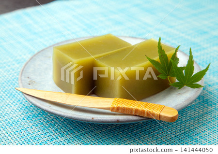Matcha Mizu Yokan (green tea sweet bean jelly) Matcha Mizu Yokan (green tea sweet bean jelly) 141444050