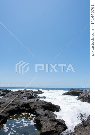 Waves crashing against the rocky shore of Jogashima Island in Kanagawa Prefecture Waves crashing against the rocky shore of Jogashima Island in Kanagawa Prefecture 141446761