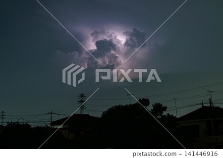 lightning in the night sky lightning in the night sky 141446916
