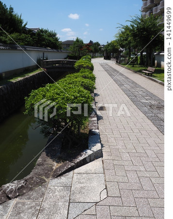 Yamato-Koriyama Outer Moat Green Space Yamato-Koriyama Outer Moat Green Space 141449699