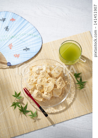 Warabimochi Warabimochi 141451907