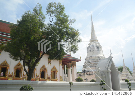 The white pagoda and the ordination hall of Wat Suwan Dara Ram Ratchaworawihanan ancient templeare distinguished by their magnificent and highly valuable murals in Thailand. The white pagoda and the ordination hall of Wat Suwan Dara Ram Ratchaworawihanan ancient templeare distinguished by their magnificent and highly valuable murals in Thailand. 141452906