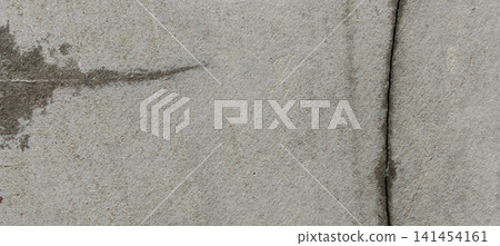 Vertical cracks and water stains on concrete walls Vertical cracks and water stains on concrete walls 141454161