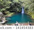 Niko-buchi and the Niyodo Blue waterfall basin in summer (Ino Town, Kochi Prefecture) 141454383