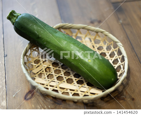 夏南瓜 141454620