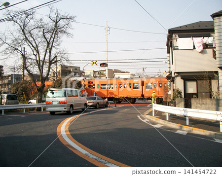 Former Benten-do level crossing on the JR Chuo Line (abolished due to the construction of the elevated Chuo Line: Koganei City, Tokyo) Former Benten-do level crossing on the JR Chuo Line (abolished due to the construction of the elevated Chuo Line: Koganei City, Tokyo) 141454722