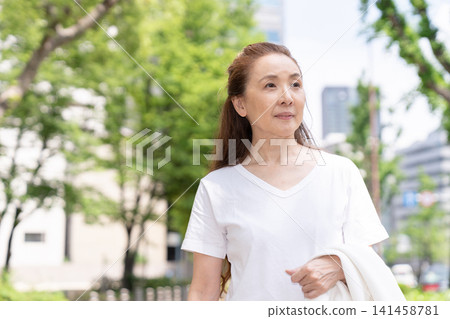 高級女子出去 高級女子出去 141458781
