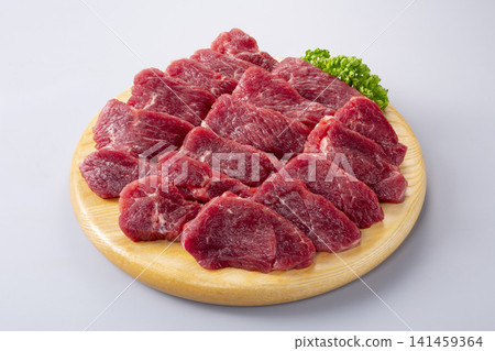 烤肉用羊腿。 烤肉用羊腿。 141459364