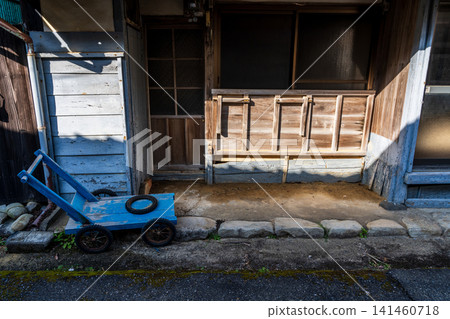 [Important Preservation District for Groups of Traditional Buildings] Dewajima Island: Traditional buildings, enclosed shops, and wheelbarrows, Mugi-cho, Kaifu-gun, Tokushima Prefecture 141460718