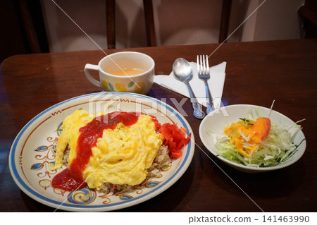 蓬鬆的omle米飯 141463990