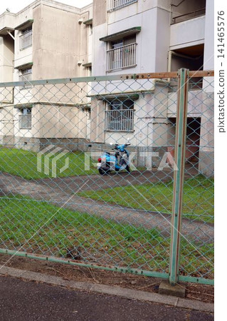 Everyday scenes in a housing complex in June Everyday scenes in a housing complex in June 141465576