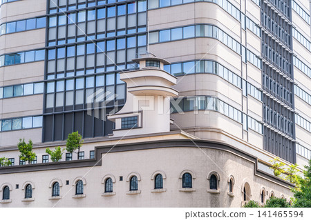 Nihonbashi Diamond Building (Mitsubishi Warehouse Edobashi Warehouse Building) A masterpiece of modern architecture inspired by the hull of a ship. Nihonbashi, Chuo Ward Nihonbashi Diamond Building (Mitsubishi Warehouse Edobashi Warehouse Building) A masterpiece of modern architecture inspired by the hull of a ship. Nihonbashi, Chuo Ward 141465594