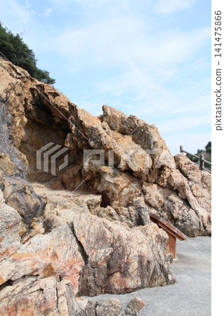 Goshikiiwa Walking Trail on Sensuijima Island, a natural landscape in Fukuyama City, Hiroshima Prefecture Goshikiiwa Walking Trail on Sensuijima Island, a natural landscape in Fukuyama City, Hiroshima Prefecture 141475866