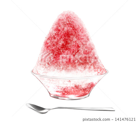 盛在玻璃碗中的酥脆冰涼的草莓口味刨冰。 141476121