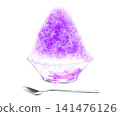 酥脆冰涼的葡萄味刨冰，盛於玻璃碗中。 141476126