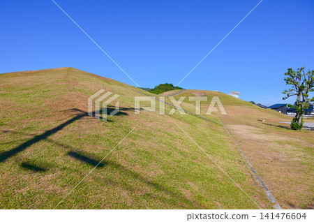 大垣市美濃最大的鑰匙孔形墳墓“飛流井大塚古墳” 141476604