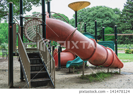 公園玩具 141478124