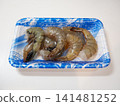 Vannamei shrimp in a tray 141481252